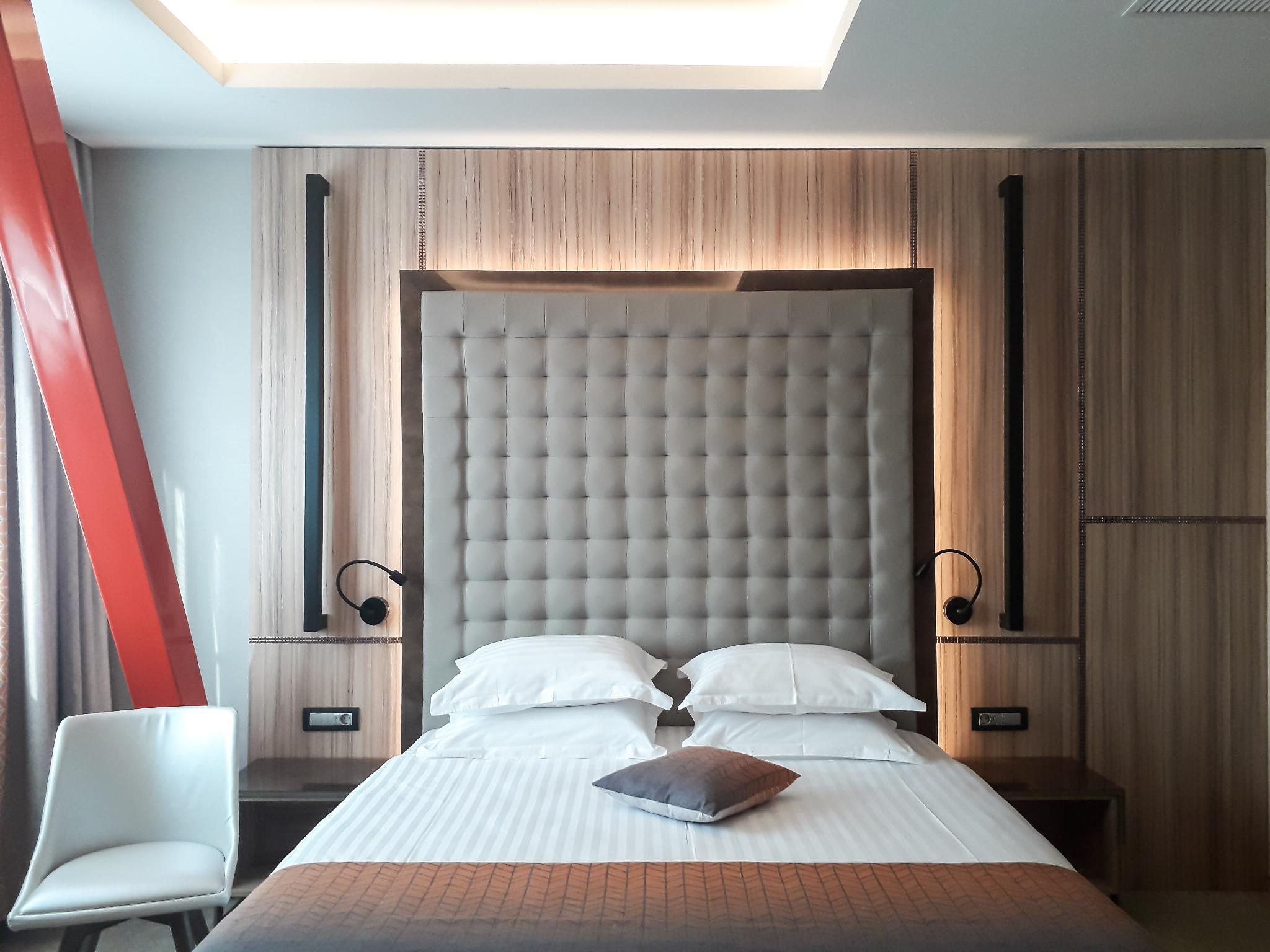 รามาดา บาย วินด์แฮม รัมนิชู วัลชา Hotel รึมนิคูวัลเจีย ภายนอก รูปภาพ